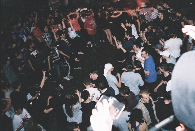 10 Smack A51 Skončila Show Roxy Archetyp moshpit